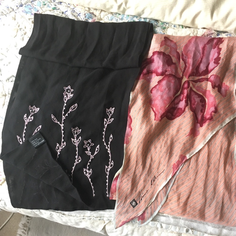 2 Silk Scarves AnneKlein Orchid & Blk Pink Flowers - Picture 4 of 7